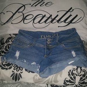 Blue Jean rue 21 shorts
